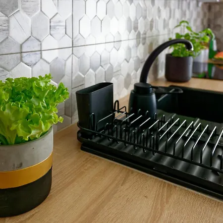 Bialowieska - Przytulny Z Ogrodkiem, Parking - - Fair Apartman Wrocław