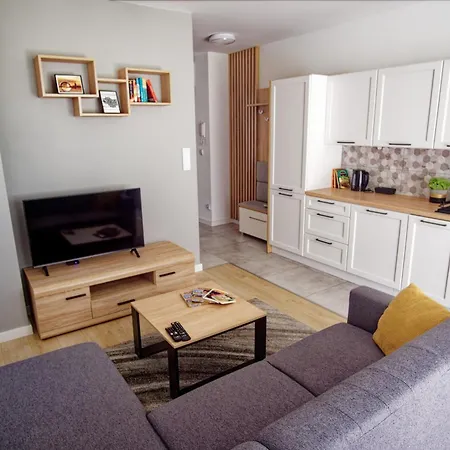 Bialowieska - Przytulny Z Ogrodkiem, Parking - - Fair Apartment Breslau