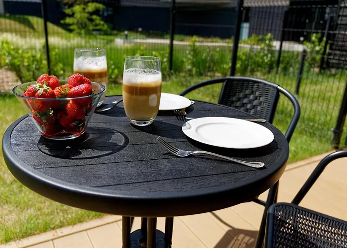 Bialowieska - Przytulny Z Ogrodkiem, Parking - - Fair Apartment Wroclaw