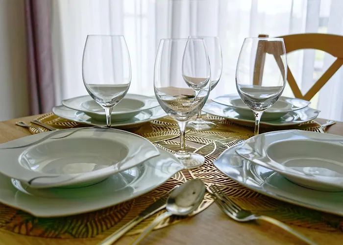 Apartment Bialowieska - Przytulny Z Ogrodkiem, Parking - - Fair